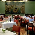Hotel De 4*