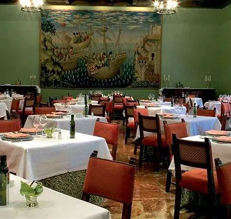 Hotel De 4*